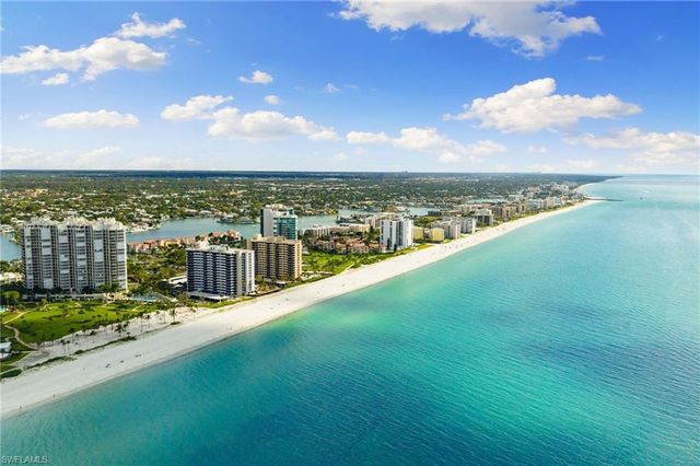 3500 Gulf Shore BLVD N 406, Naples, FL 34103
