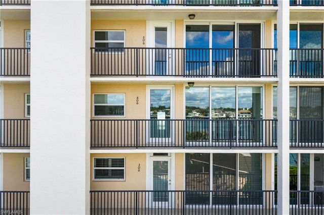 3500 Gulf Shore BLVD N 406, Naples, FL 34103