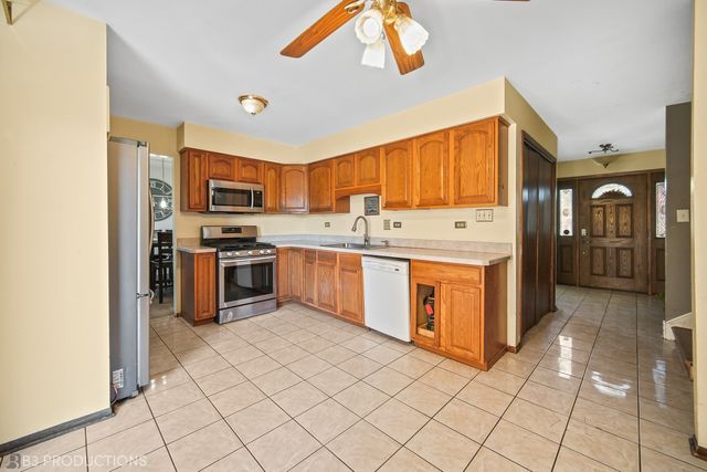 640 Aspen Street, Frankfort, IL 60423