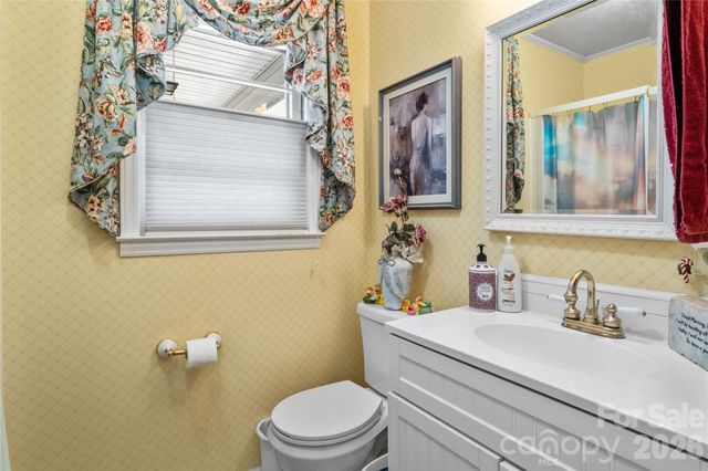 308 Taubrook Place NW, Lenoir, NC 28645