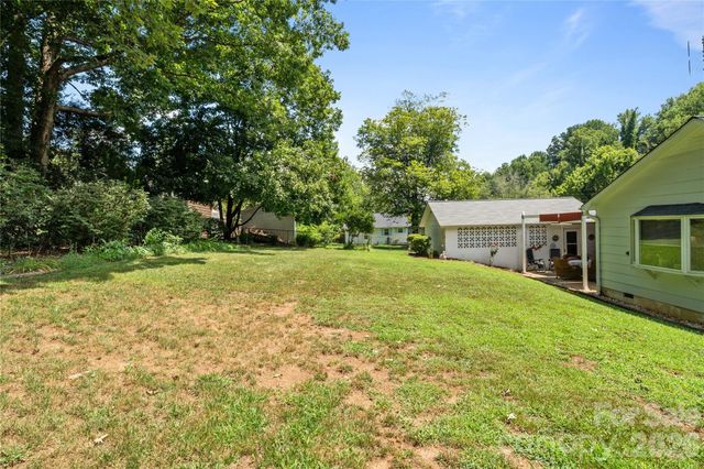 308 Taubrook Place NW, Lenoir, NC 28645