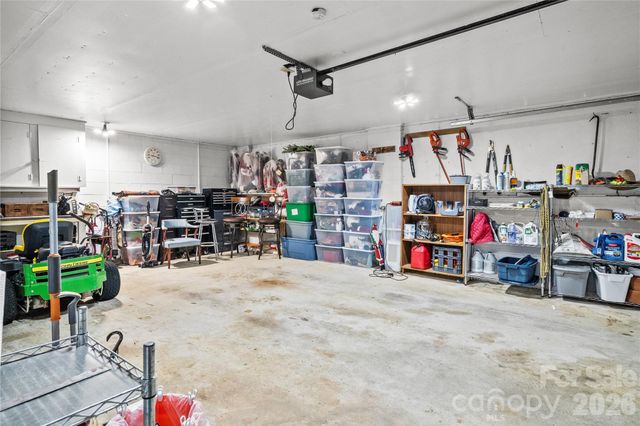 308 Taubrook Place NW, Lenoir, NC 28645