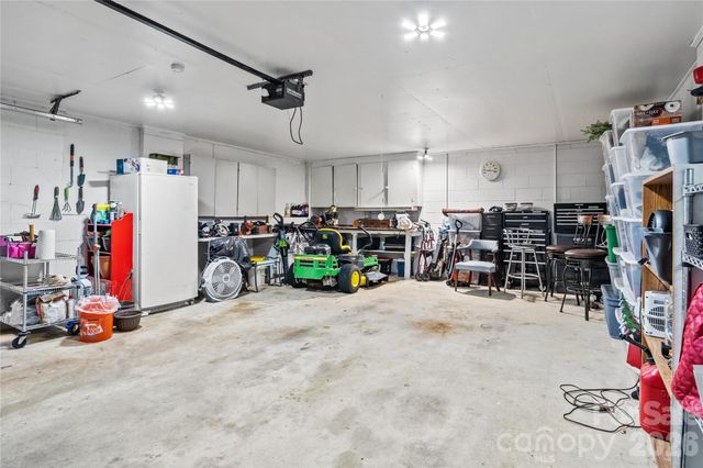 308 Taubrook Place NW, Lenoir, NC 28645