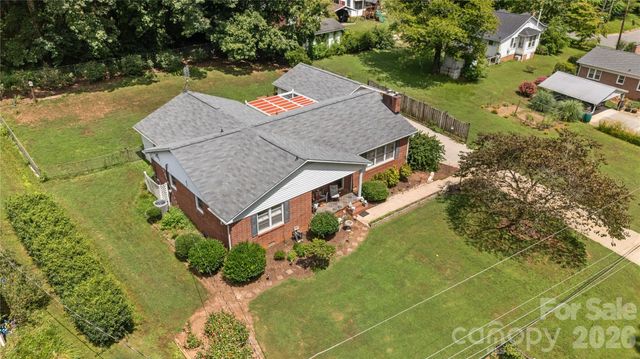 308 Taubrook Place NW, Lenoir, NC 28645