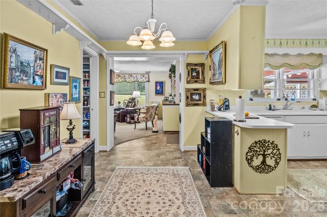 308 Taubrook Place NW, Lenoir, NC 28645