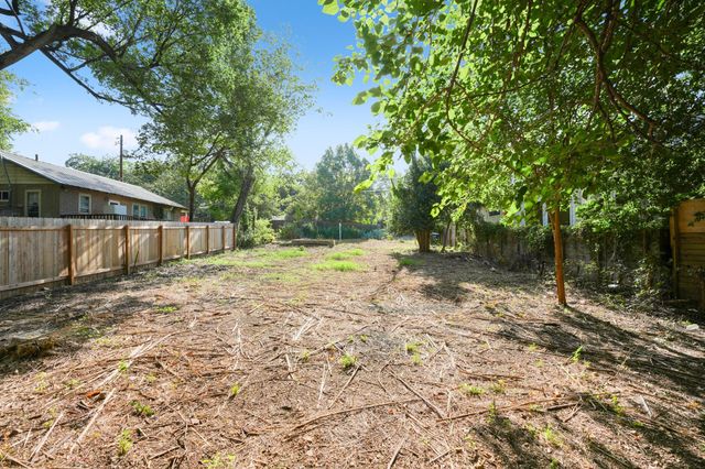 2006 Alamo ST, Austin, TX 78722