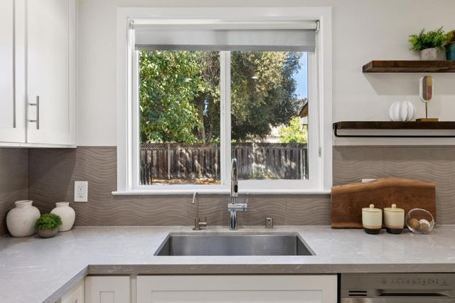 885 Myrtle, San Jose, CA 95126