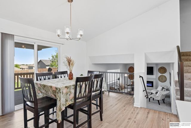 11731 S 111th Avenue, Papillion, NE 68046
