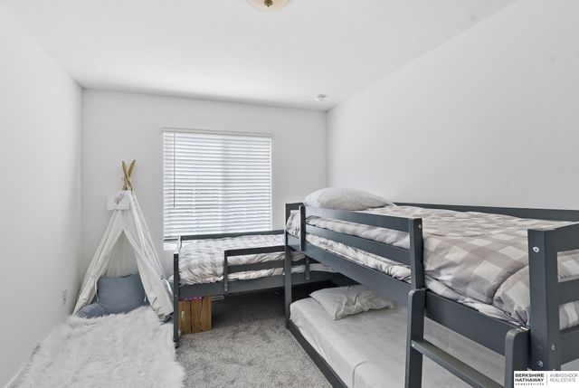 11731 S 111th Avenue, Papillion, NE 68046
