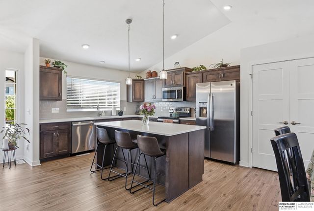 11731 S 111th Avenue, Papillion, NE 68046