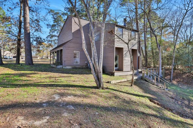 10 Driftwood Lane, Coldspring, TX 77331