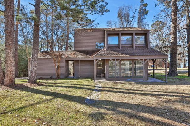 10 Driftwood Lane, Coldspring, TX 77331