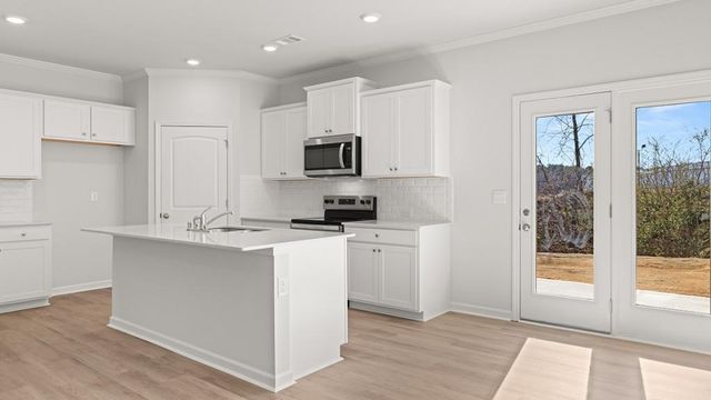 6673 Parsons Street, Flowery Branch, GA 30542