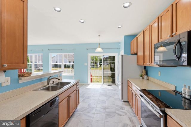 105 FOXWOOD DR, Smyrna, DE 19977