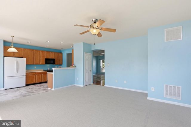 105 FOXWOOD DR, Smyrna, DE 19977