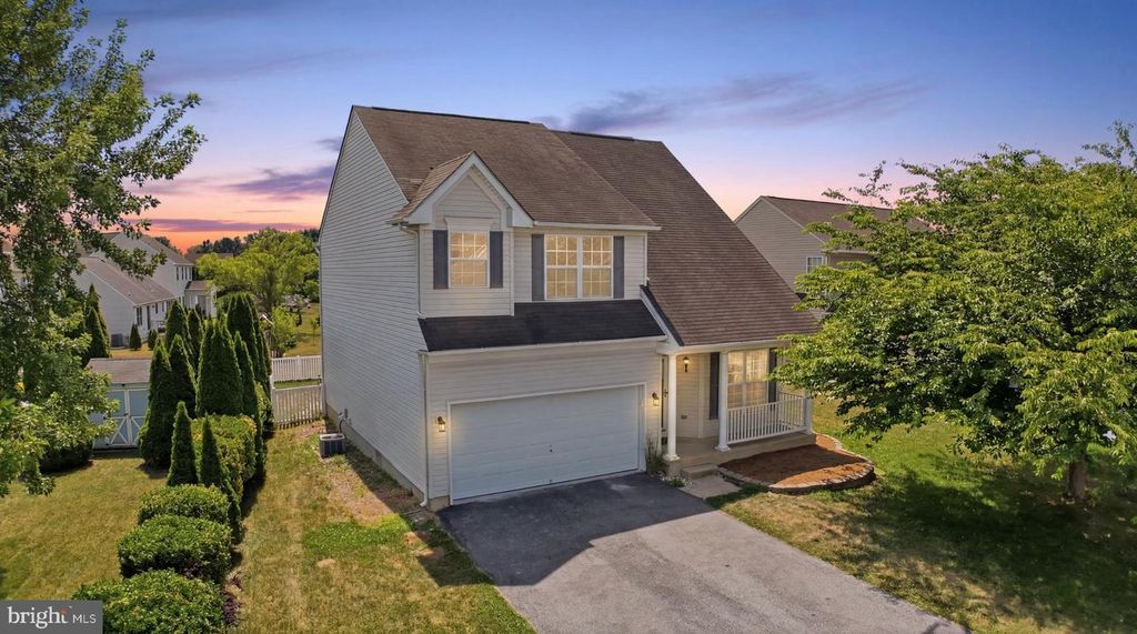 105 FOXWOOD DR, Smyrna, DE 19977