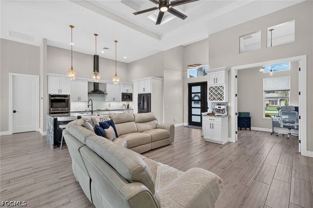 2590 Surfside BLVD, Cape Coral, FL 33914