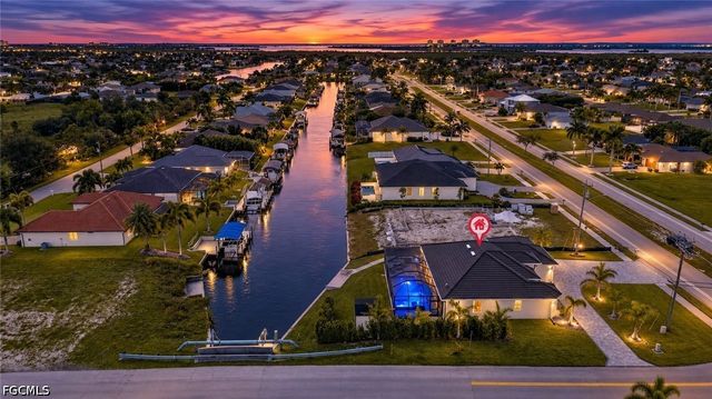 2590 Surfside BLVD, Cape Coral, FL 33914