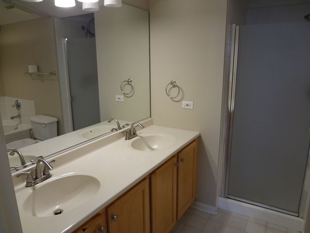 1834 Ridge Avenue 137, Evanston, IL 60201