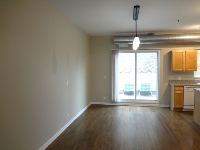 1834 Ridge Avenue 137, Evanston, IL 60201
