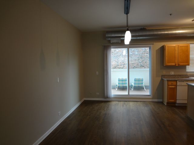 1834 Ridge Avenue 137, Evanston, IL 60201