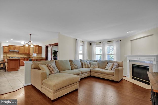 1115 STONEHENGE DR, Reading, PA 19606
