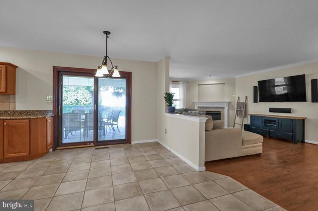1115 STONEHENGE DR, Reading, PA 19606