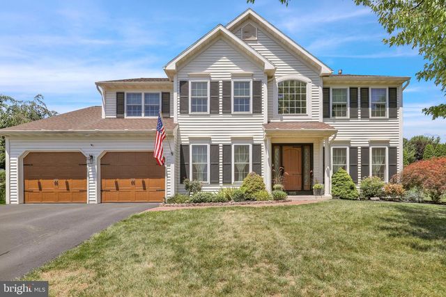 1115 STONEHENGE DR, Reading, PA 19606