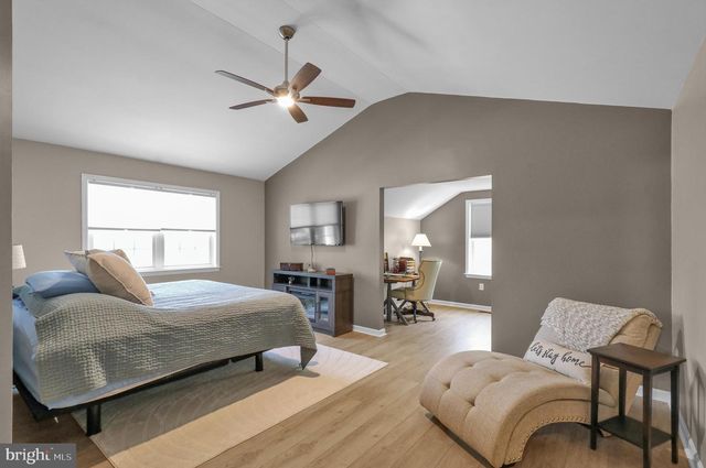 1115 STONEHENGE DR, Reading, PA 19606