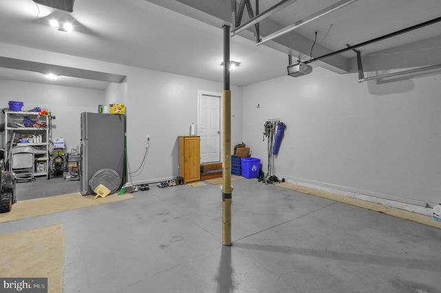 1115 STONEHENGE DR, Reading, PA 19606