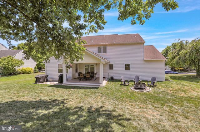 1115 STONEHENGE DR, Reading, PA 19606
