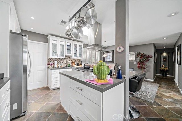 39004 Knoll View Circle, Cathedral City, CA 92234