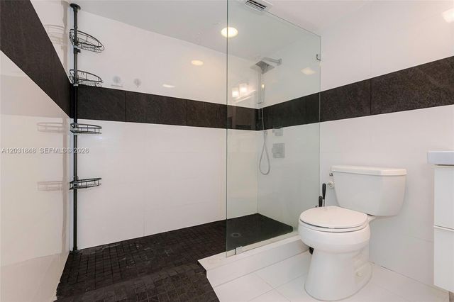 900 Bay Dr 122, Miami Beach, FL 33141