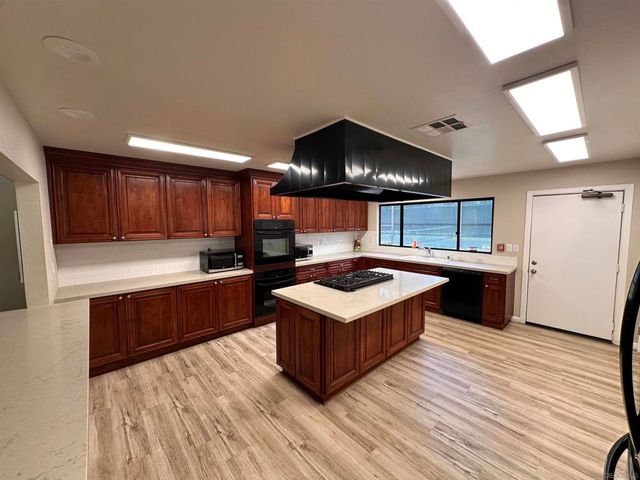 1962 Larkspur Drive, Alpine, CA 91901