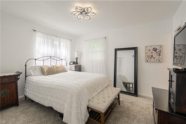 1222 Nashua Road, Liberty, MO 64068