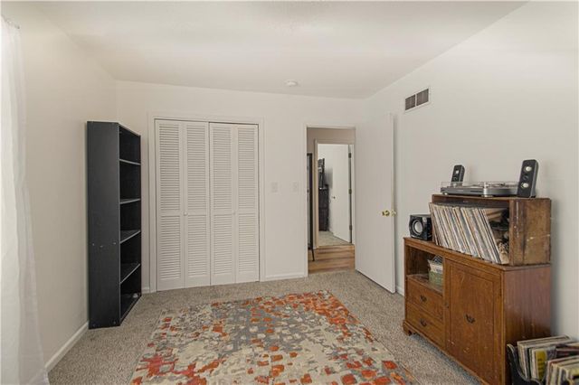 1222 Nashua Road, Liberty, MO 64068