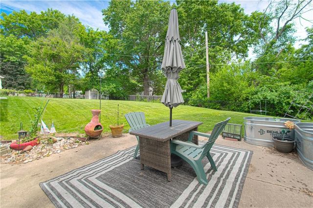 1222 Nashua Road, Liberty, MO 64068