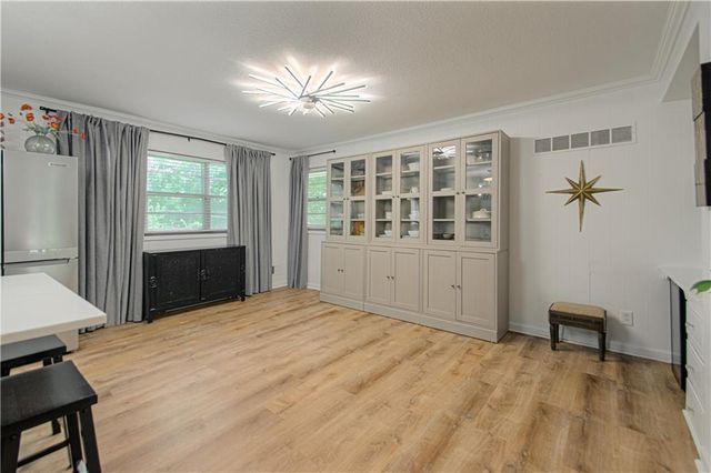 1222 Nashua Road, Liberty, MO 64068