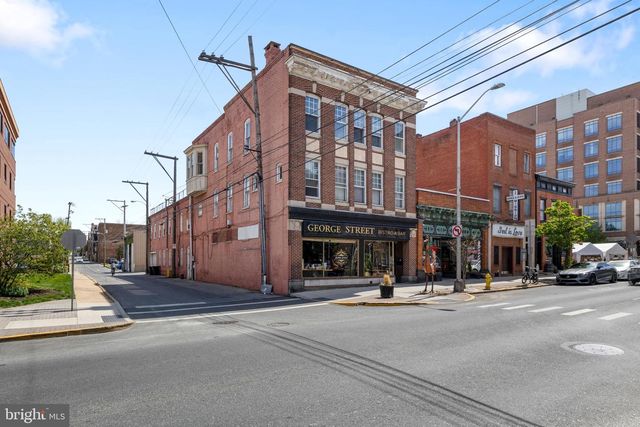 125 N GEORGE ST, York, PA 17401