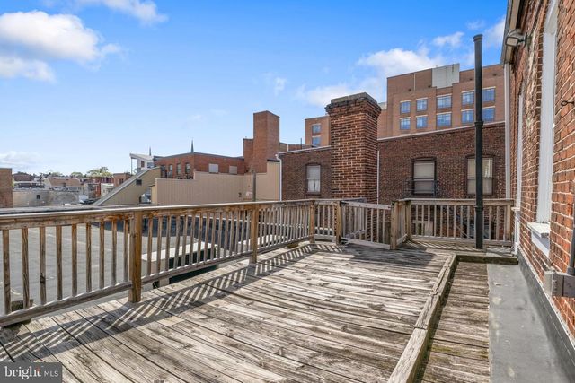 125 N GEORGE ST, York, PA 17401