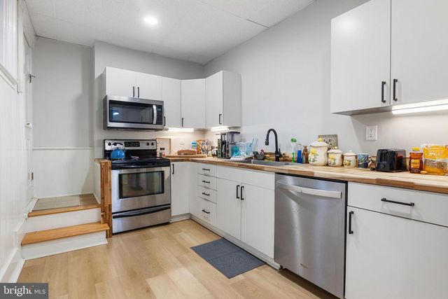 125 N GEORGE ST, York, PA 17401