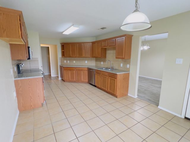 1210 Antoinette Drive, Princeton, TX 75407