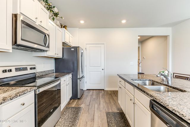 1038 Burled Oak Ridge Loop SE, Bolivia, NC 28422