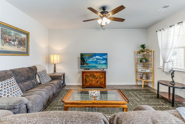 1038 Burled Oak Ridge Loop SE, Bolivia, NC 28422