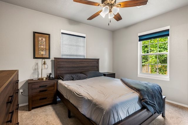 1606 W Cypress Street, Rogers, AR 72758