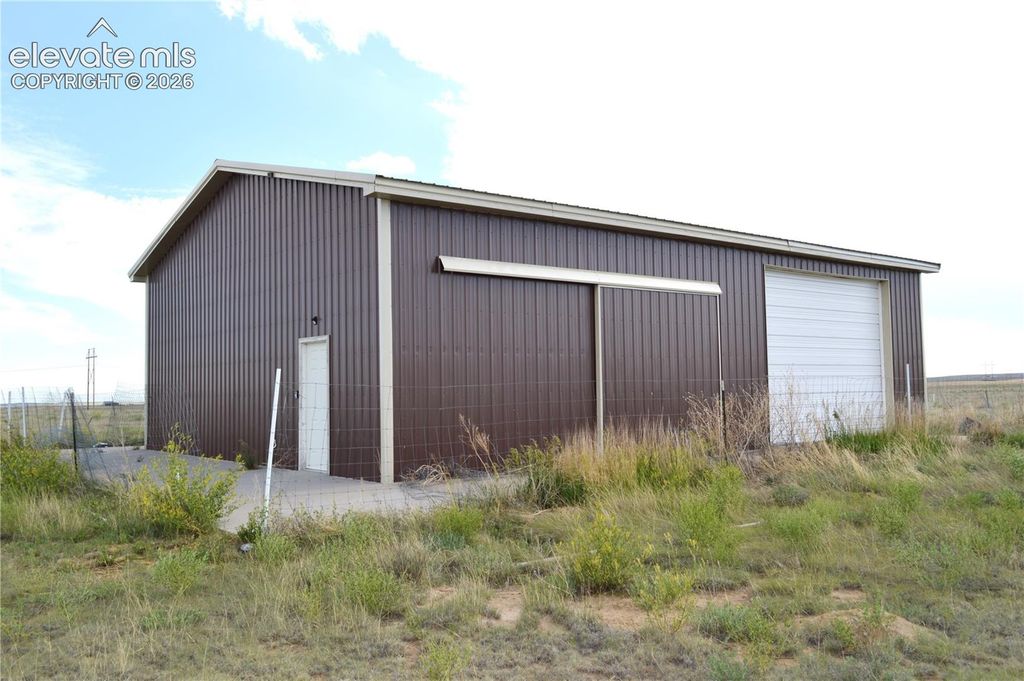 6870 Bar 10 Road, Colorado Springs, CO 80928 — exterior