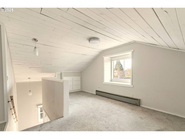 415 SPRING CREEK Dr, Eugene, OR 97404