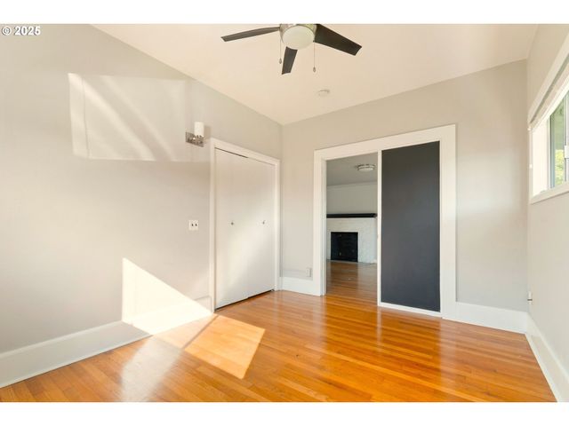 415 SPRING CREEK Dr, Eugene, OR 97404