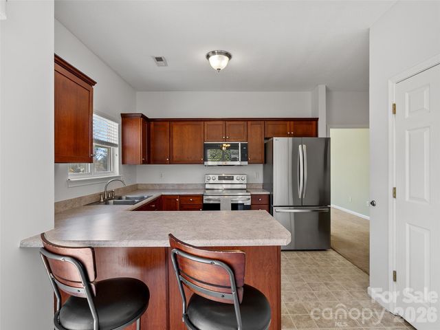 15 Scottish Circle, Asheville, NC 28803