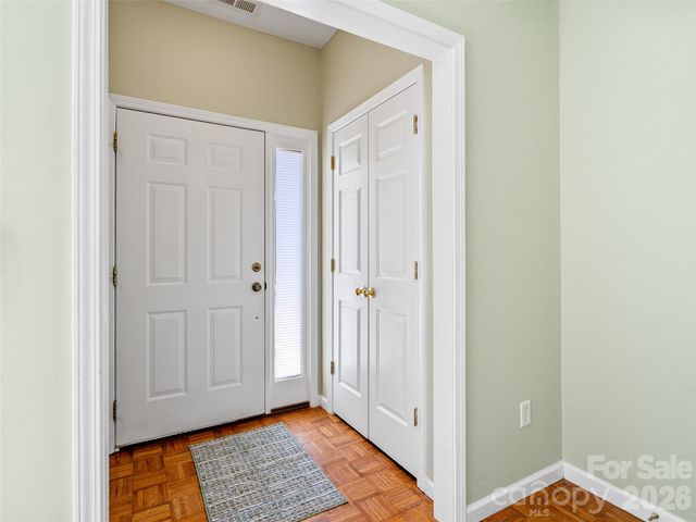 15 Scottish Circle, Asheville, NC 28803